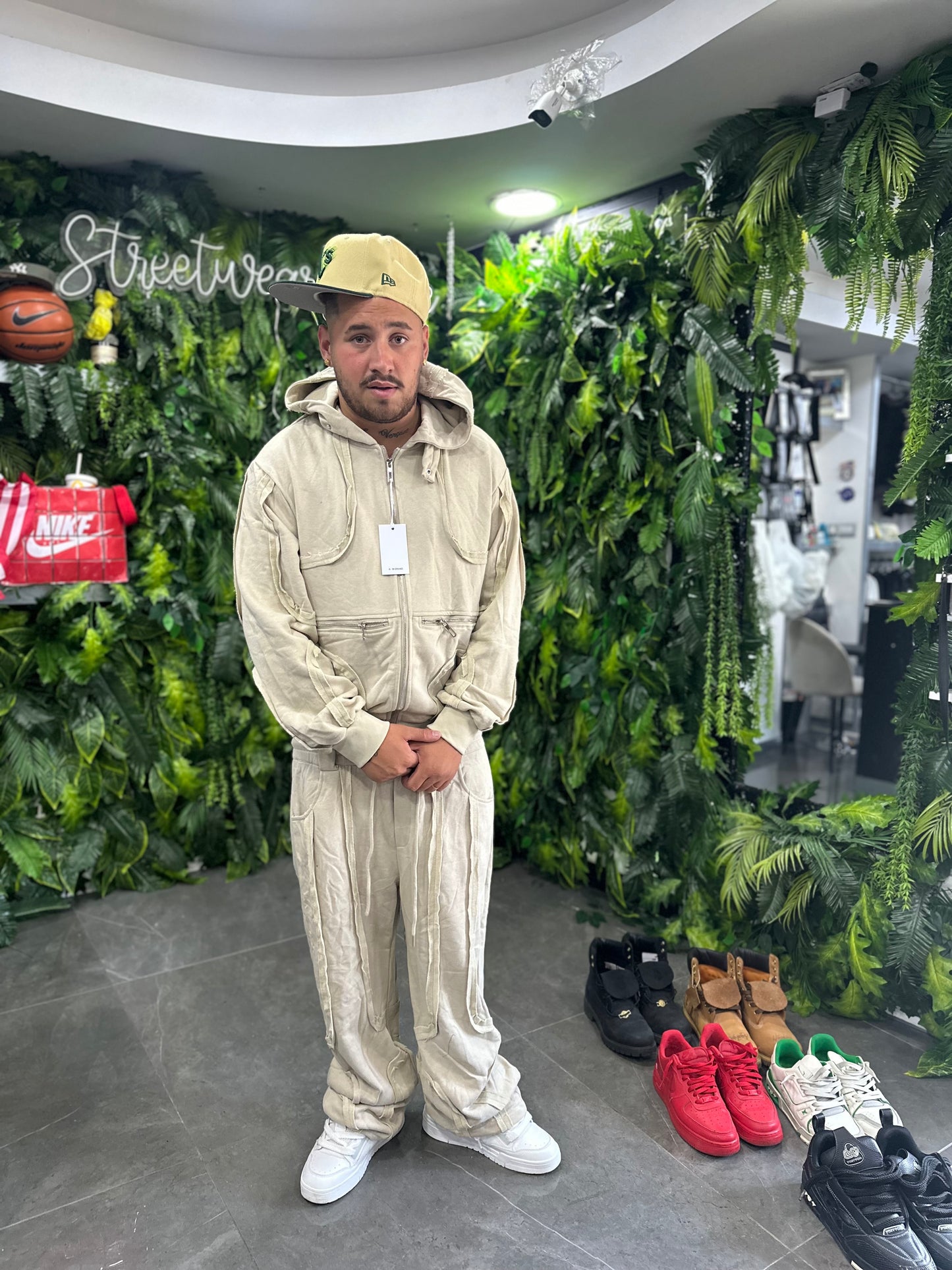 TrackSuit Beige Revenge