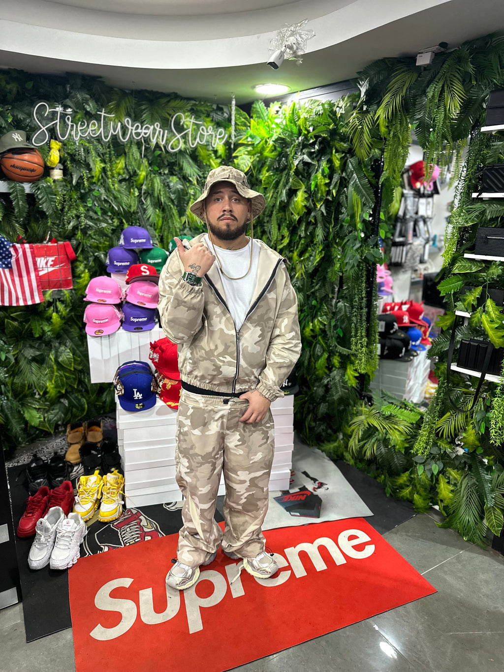 CoordSet Versus Beige Military BUNKER