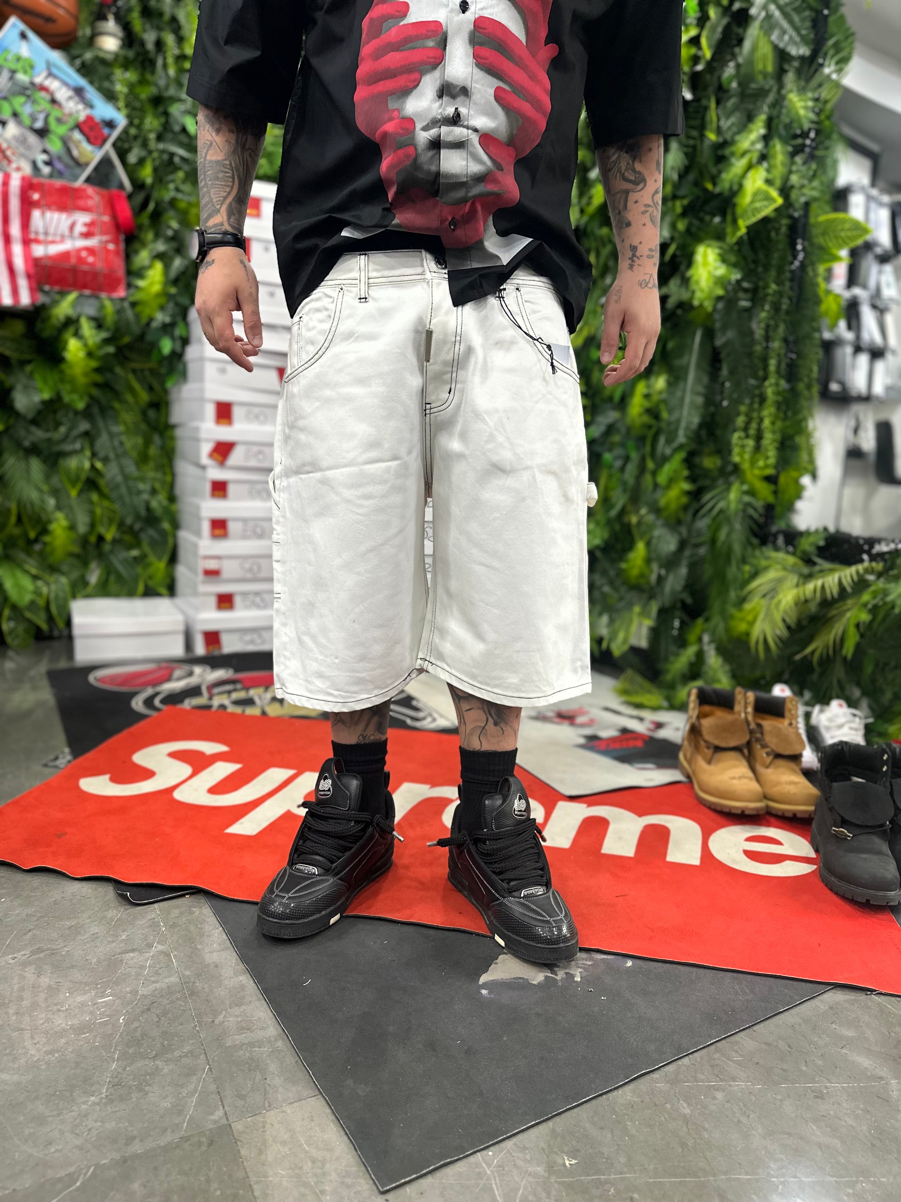 Bermuda White Basic CIANOTIC