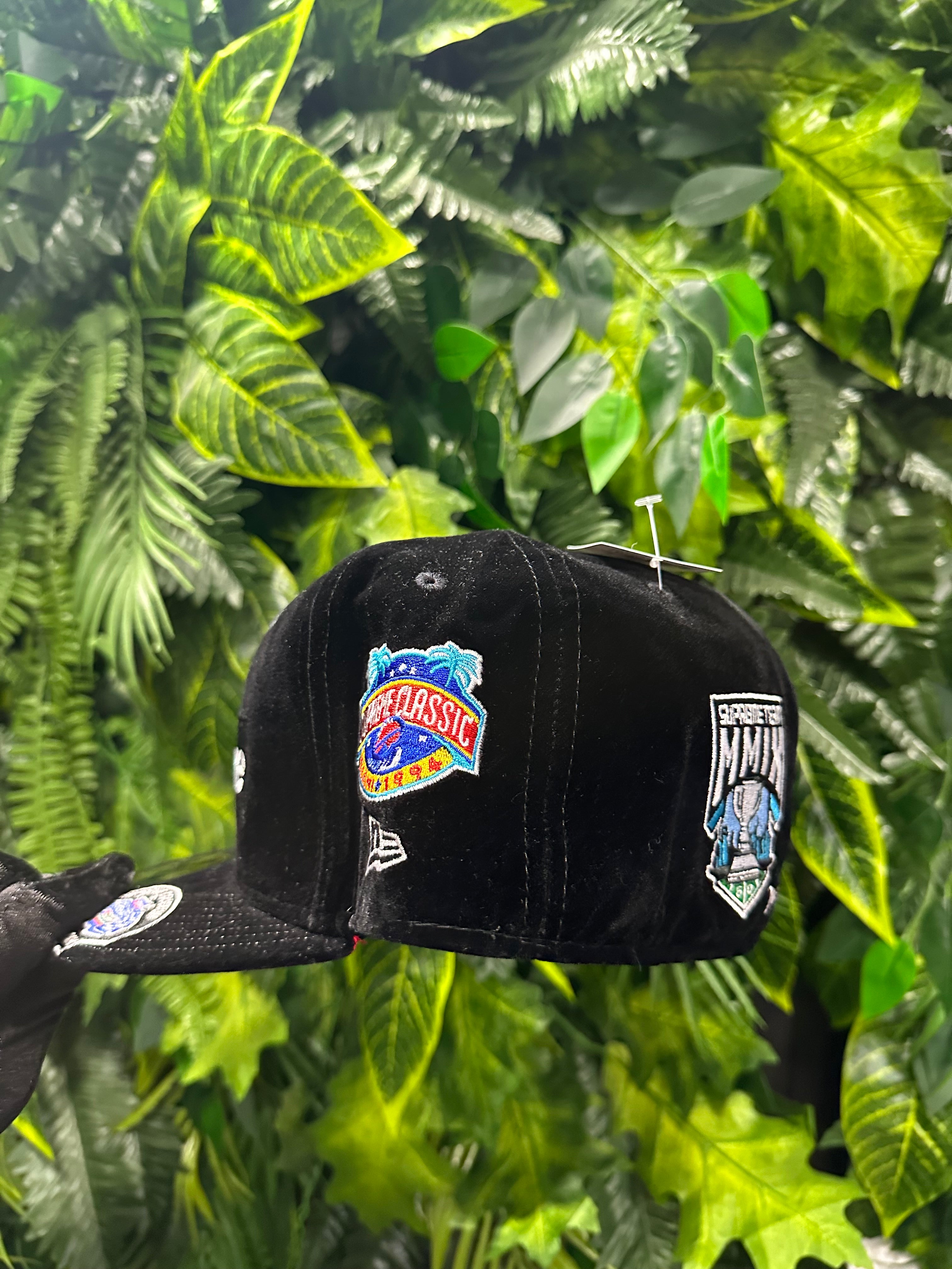 Cappello Velluto Supreme ChampionShips