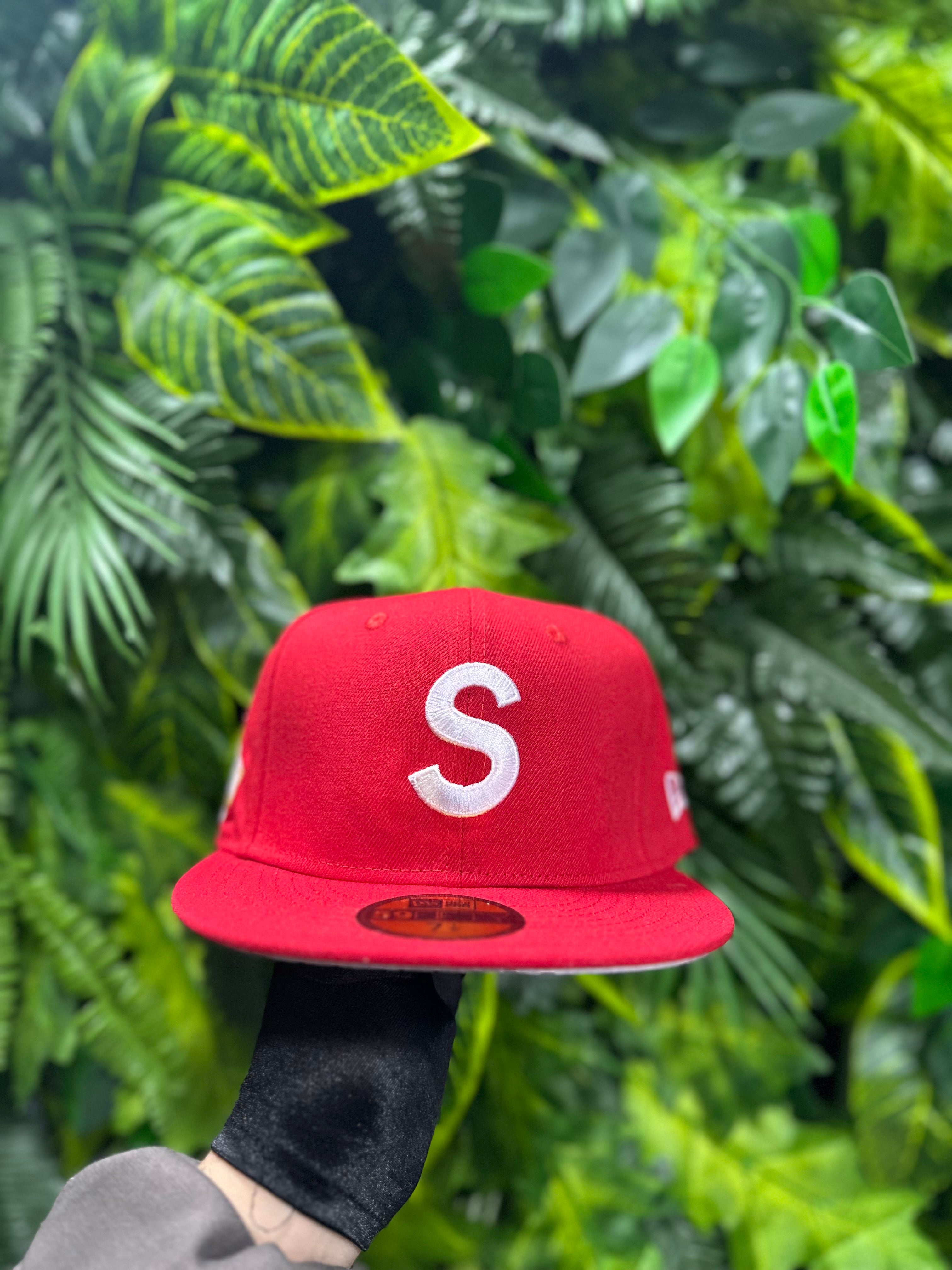 Cappello Supreme Jesus Red