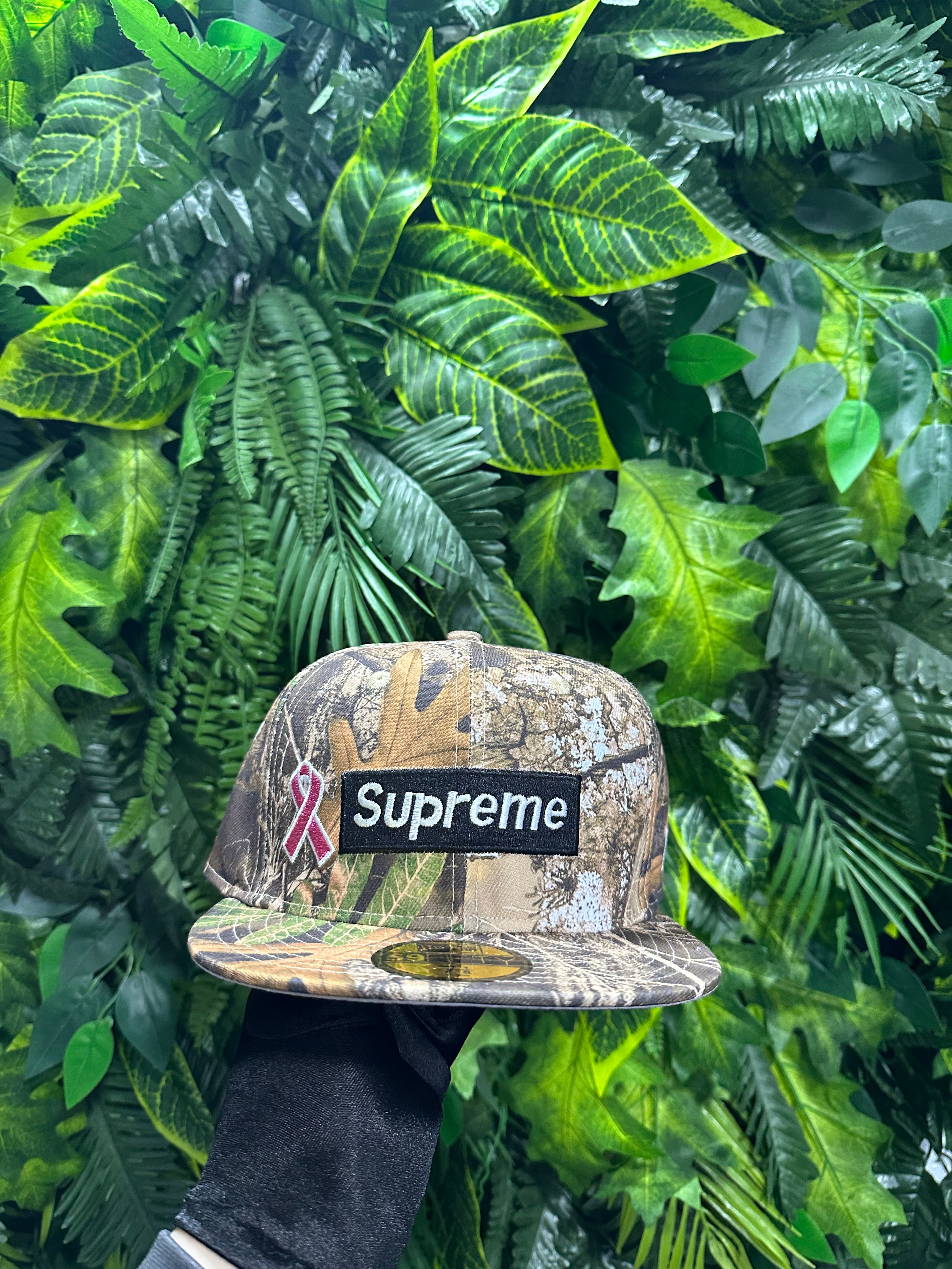 Cappello Supreme x Breast Cancer Awarenness