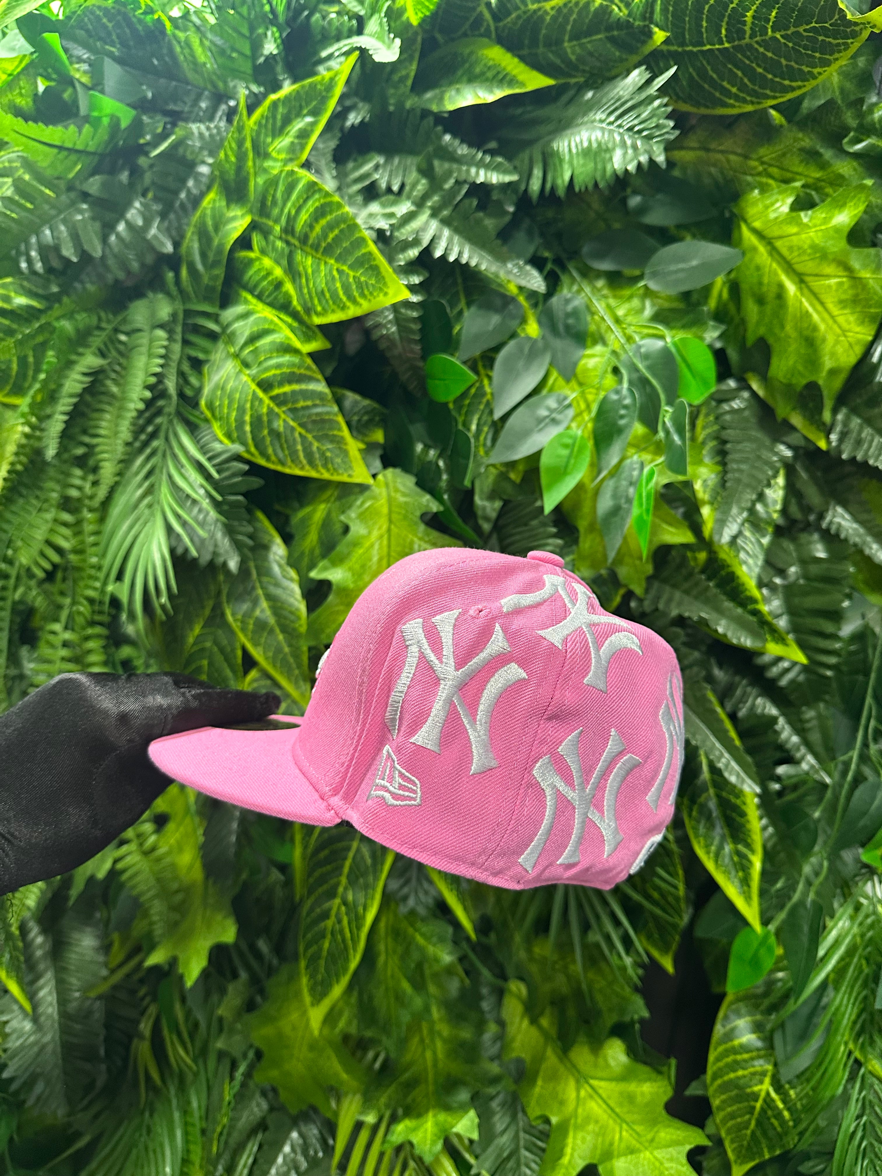 Cappello Supreme Pink