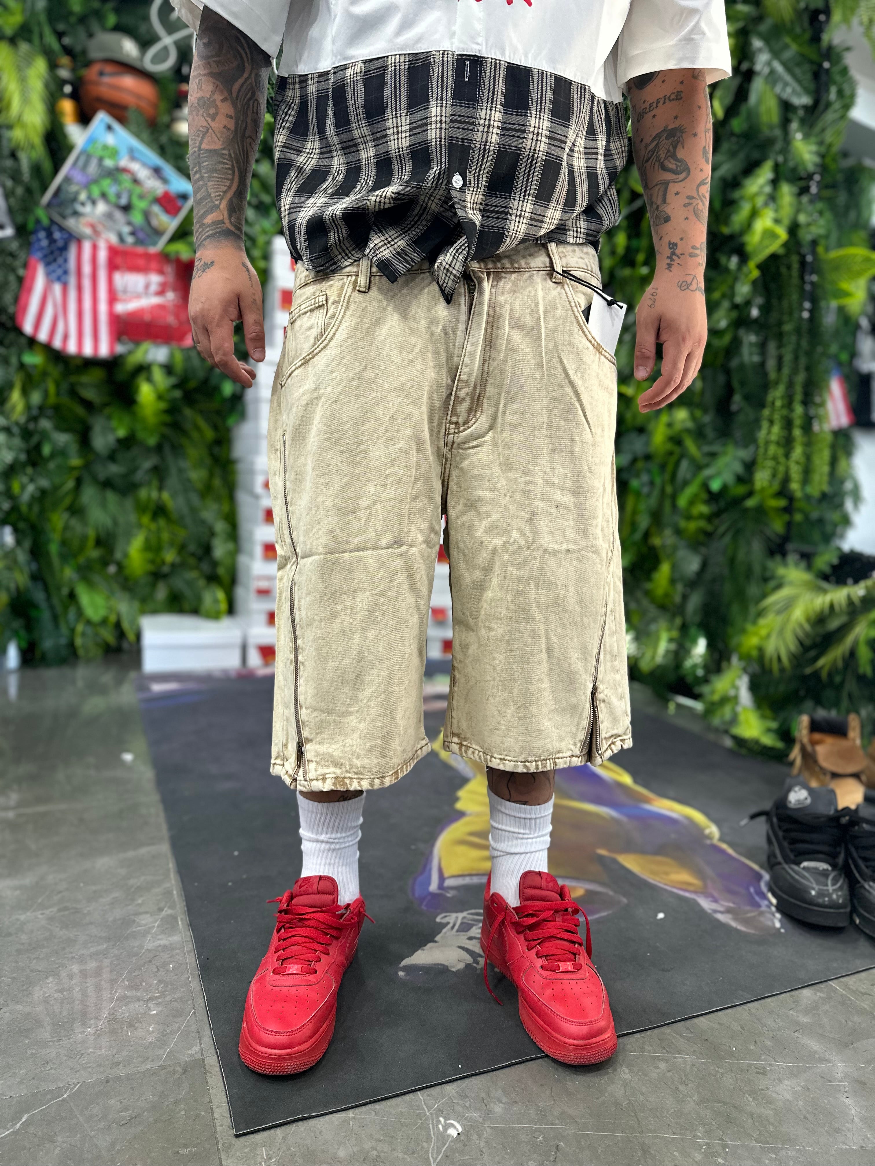 Bermuda Total Zip Beige