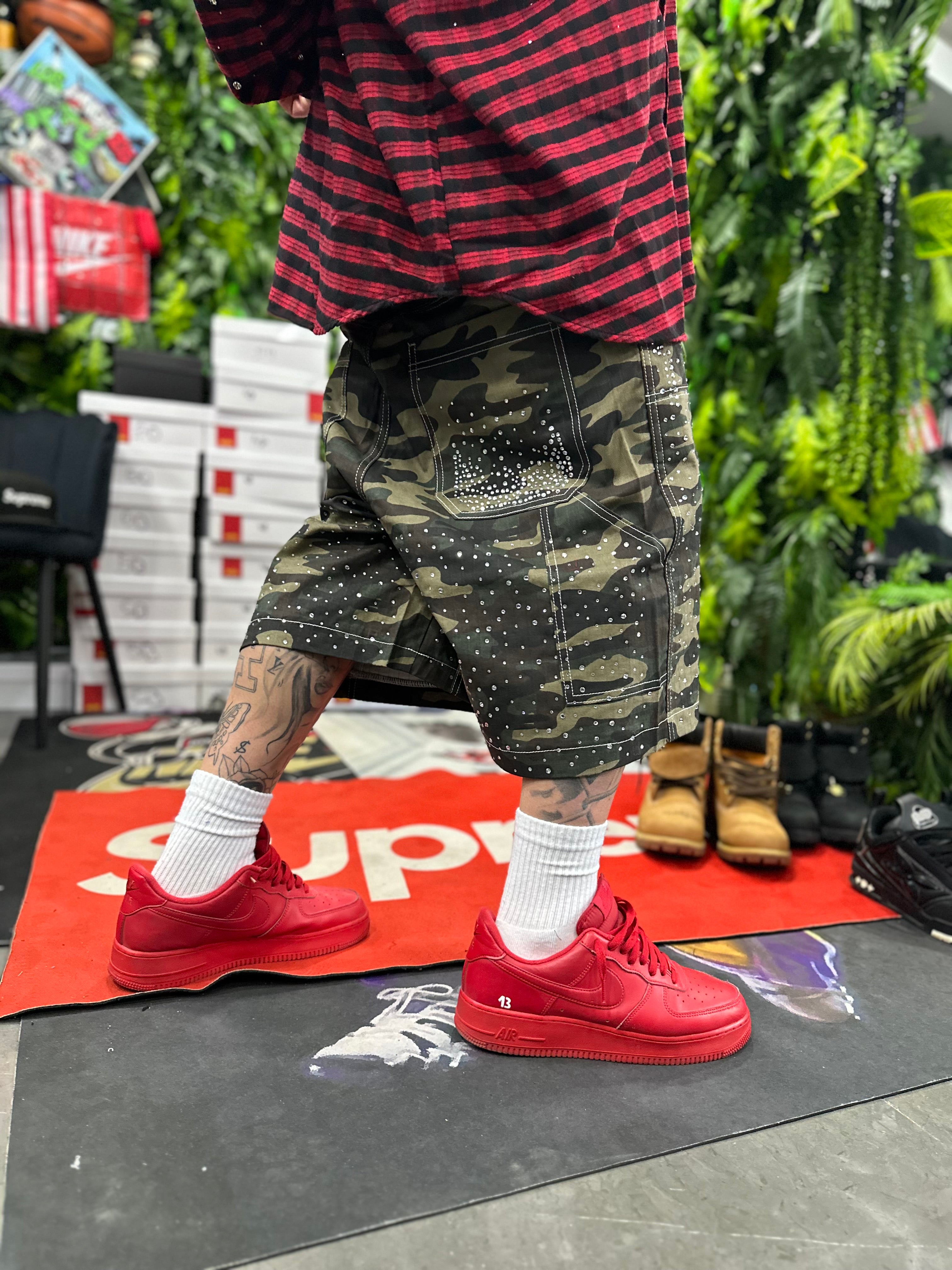 Bermuda Crystal Military Edition MNML