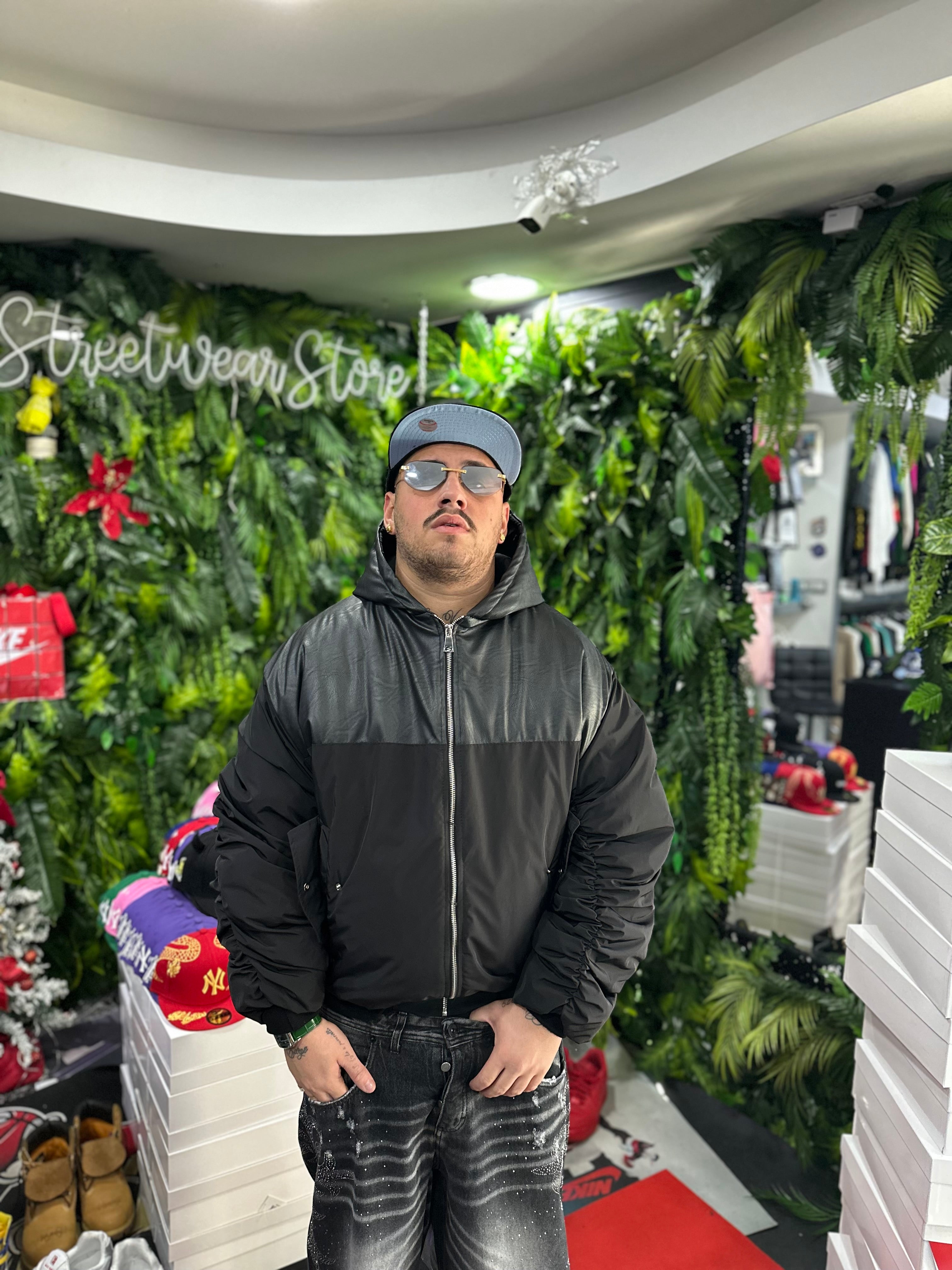 Bomber Crop Black BUNKER