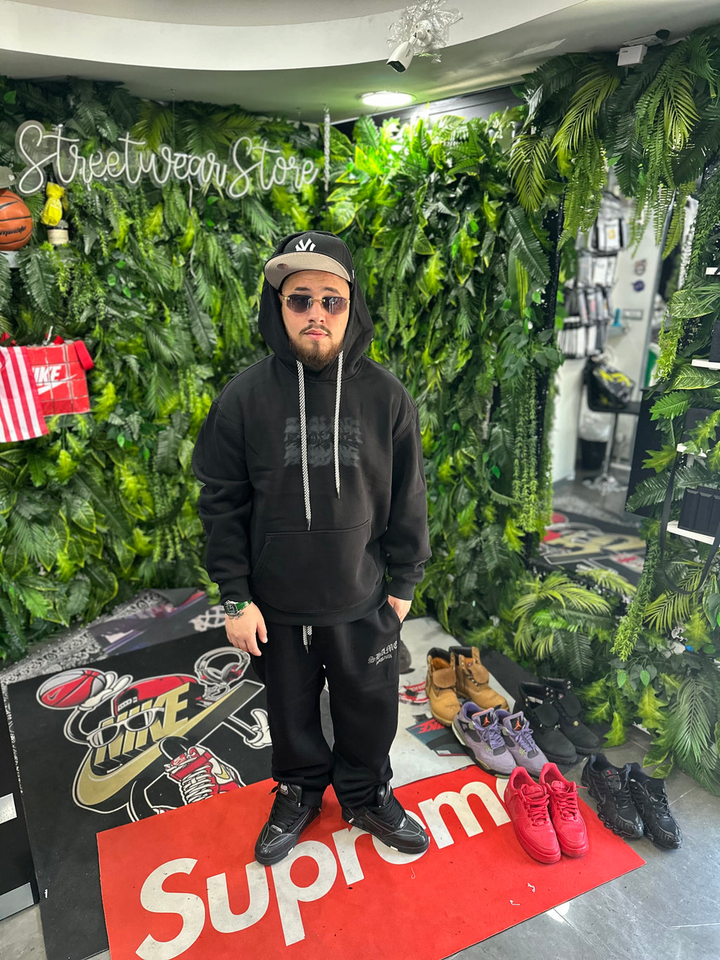 TrackSuit Savior Black