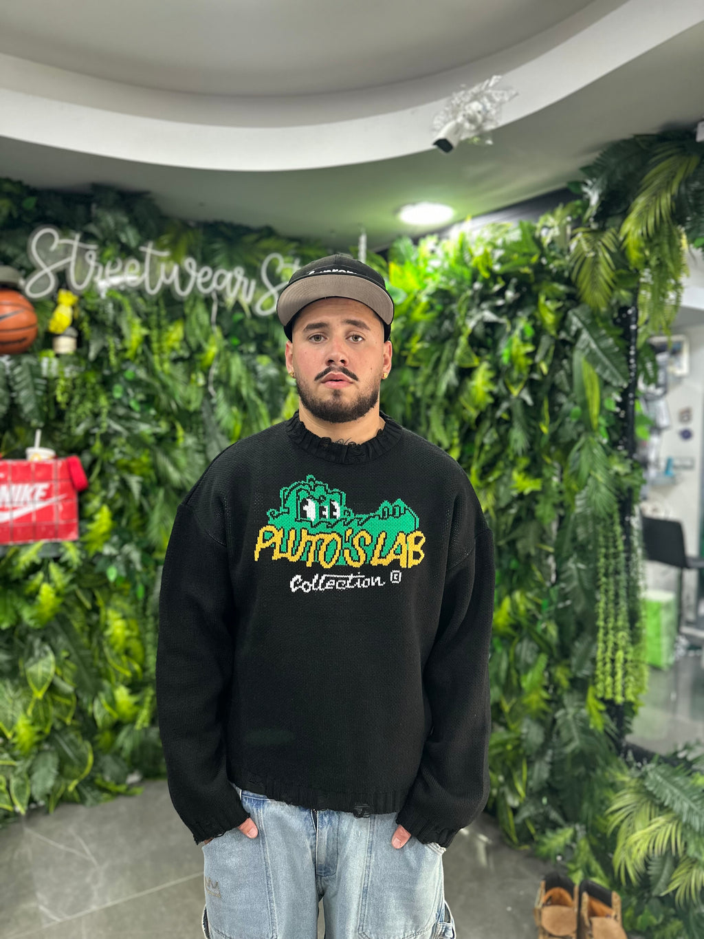 Maglione Destroy Black Pluto