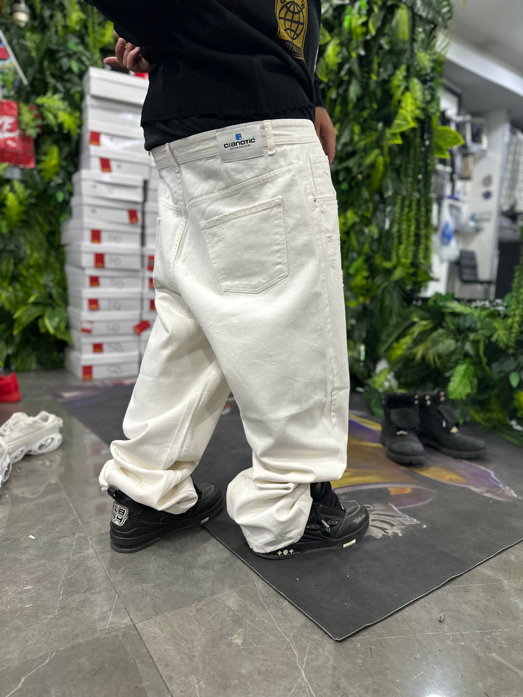 Denim Baggy White LOYALTY CIANOTIC