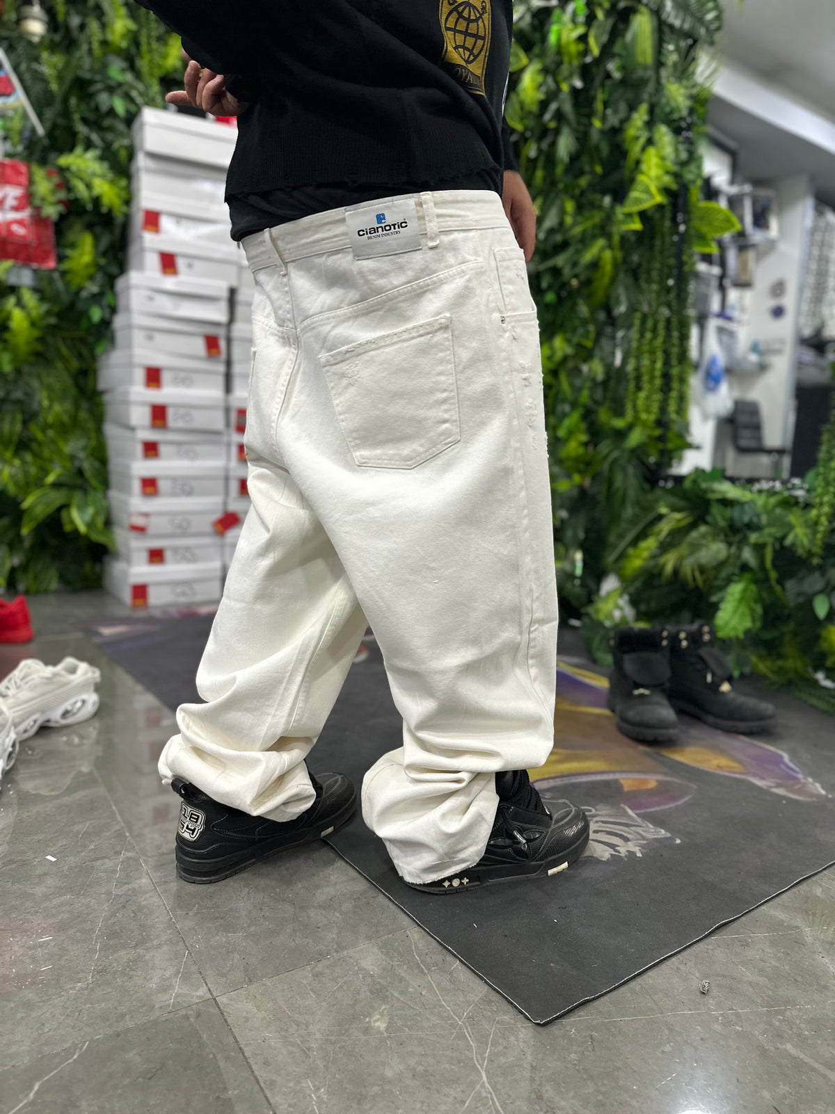 Denim Baggy White LOYALTY CIANOTIC