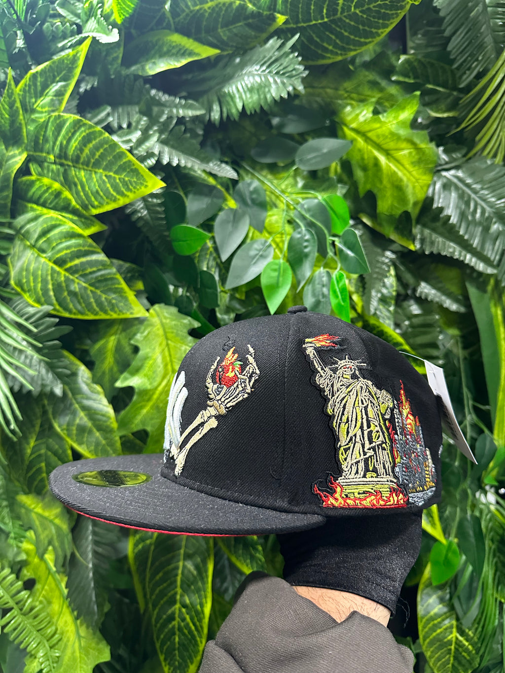 Cappello New Era x Hell York Black