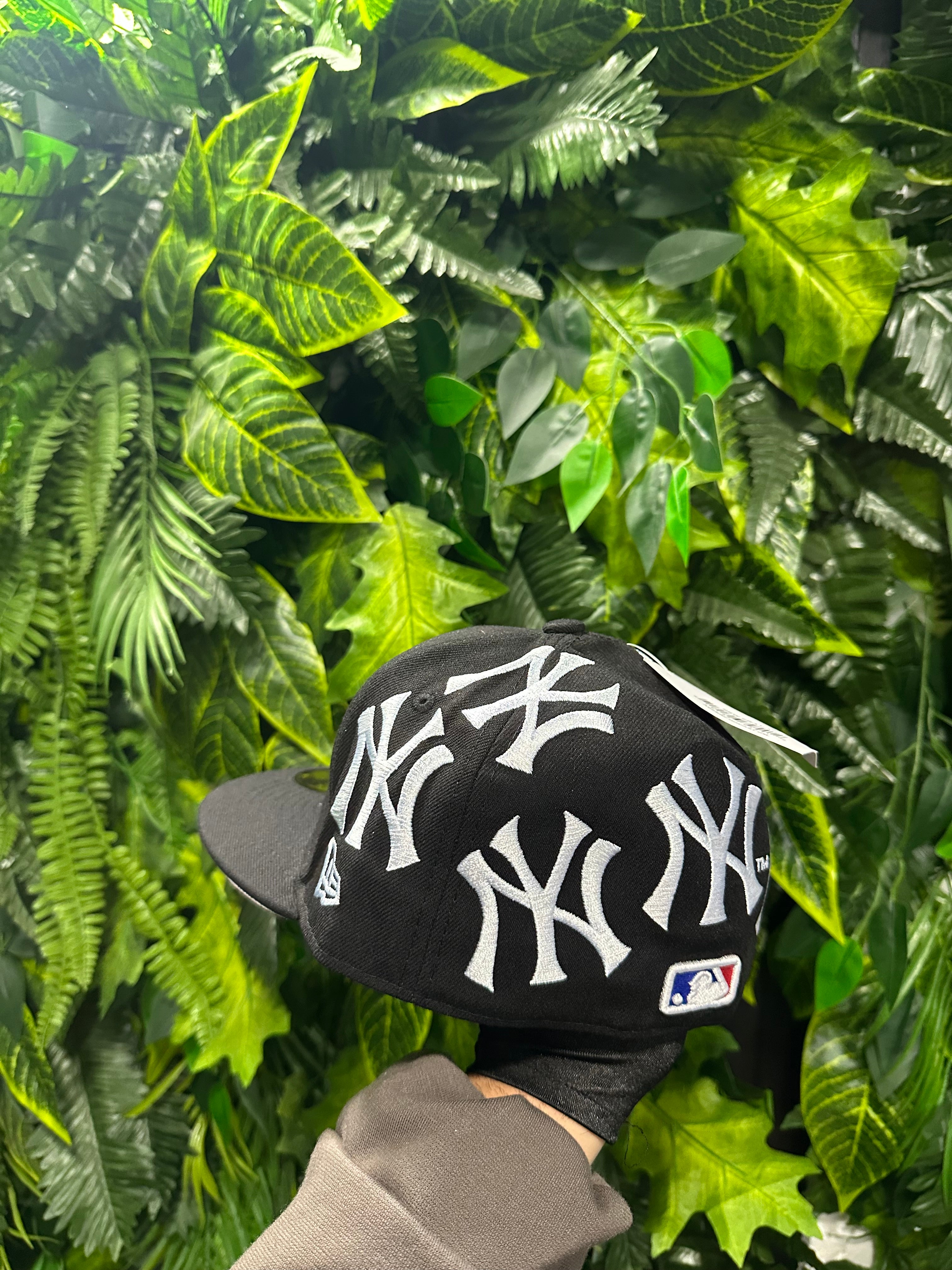 Cappello Supreme Black