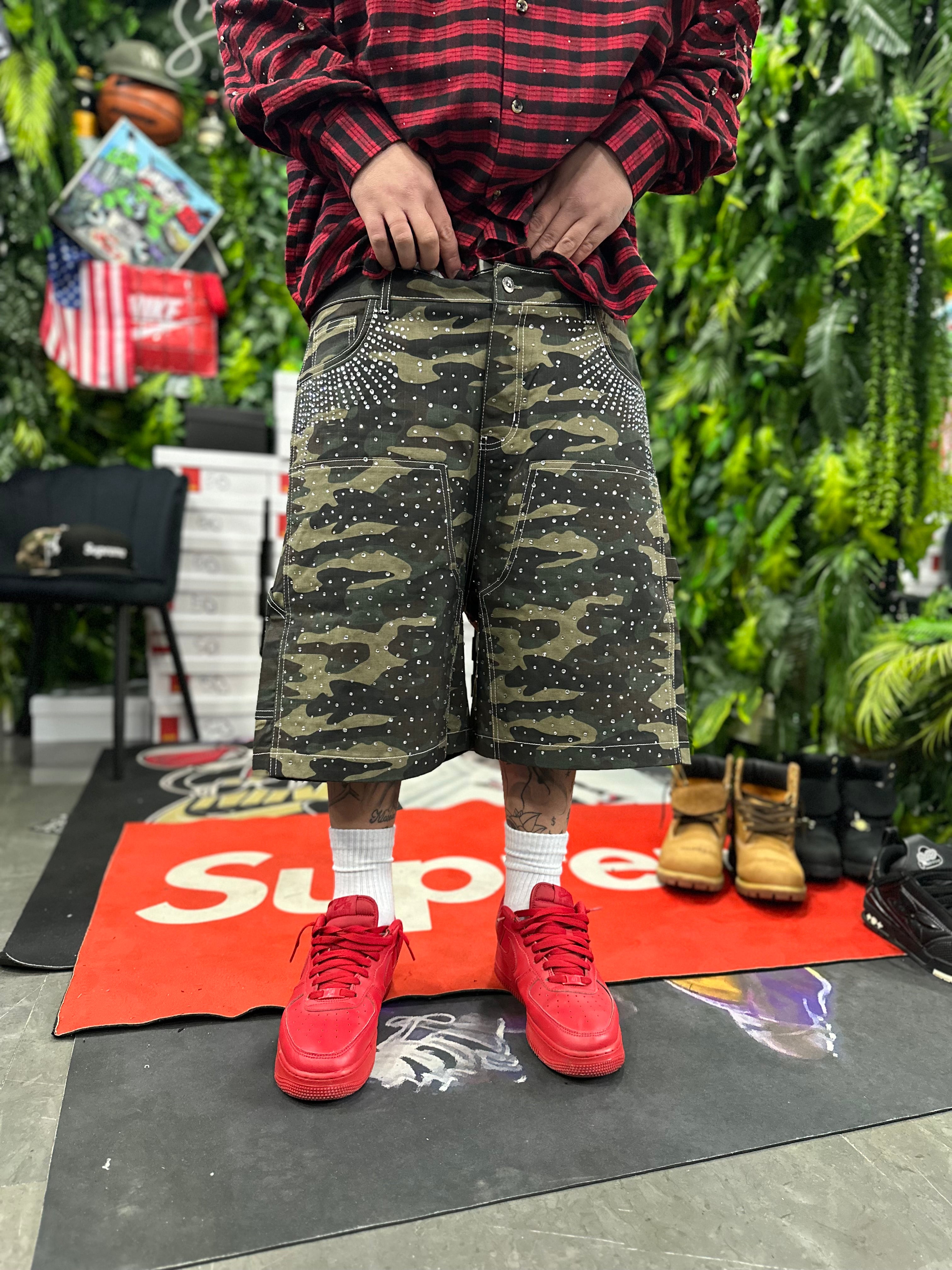 Bermuda Crystal Military Edition MNML