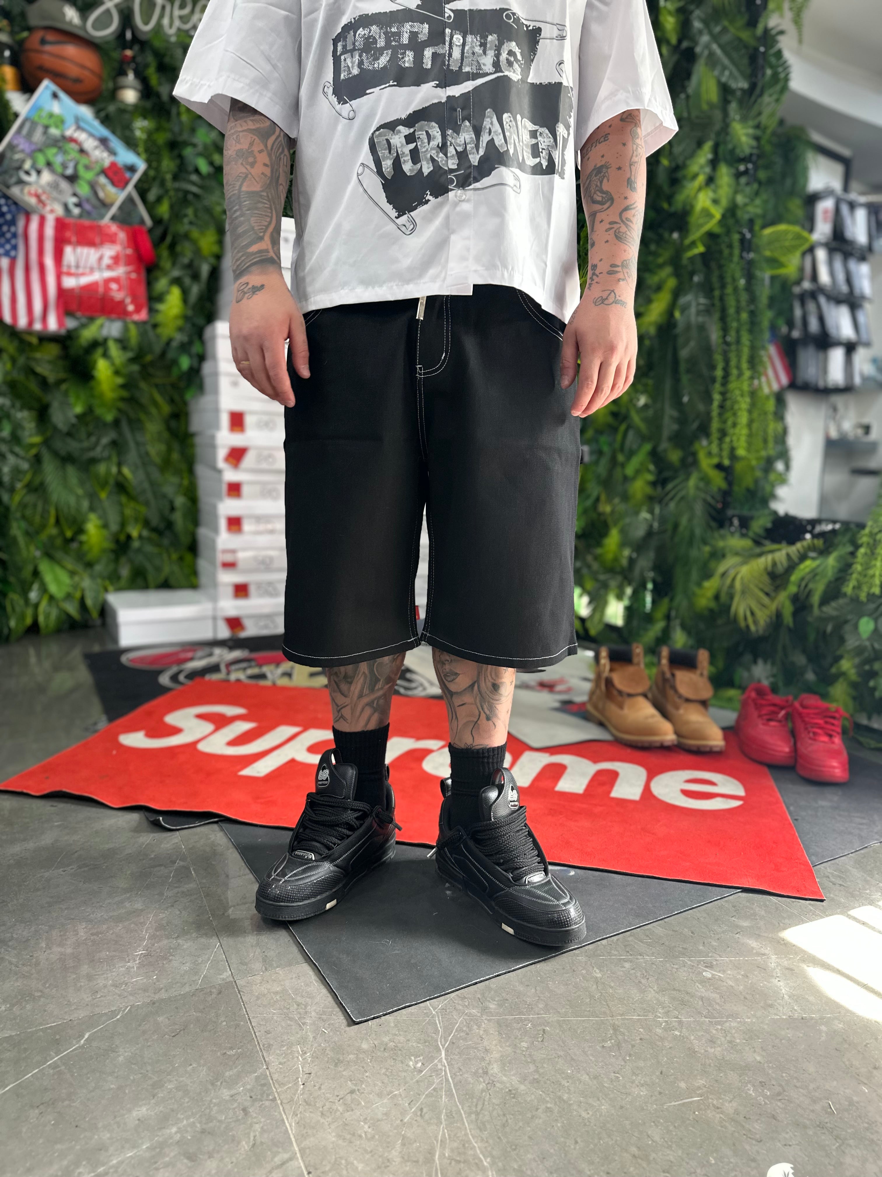 Bermuda Black Basic CIANOTIC
