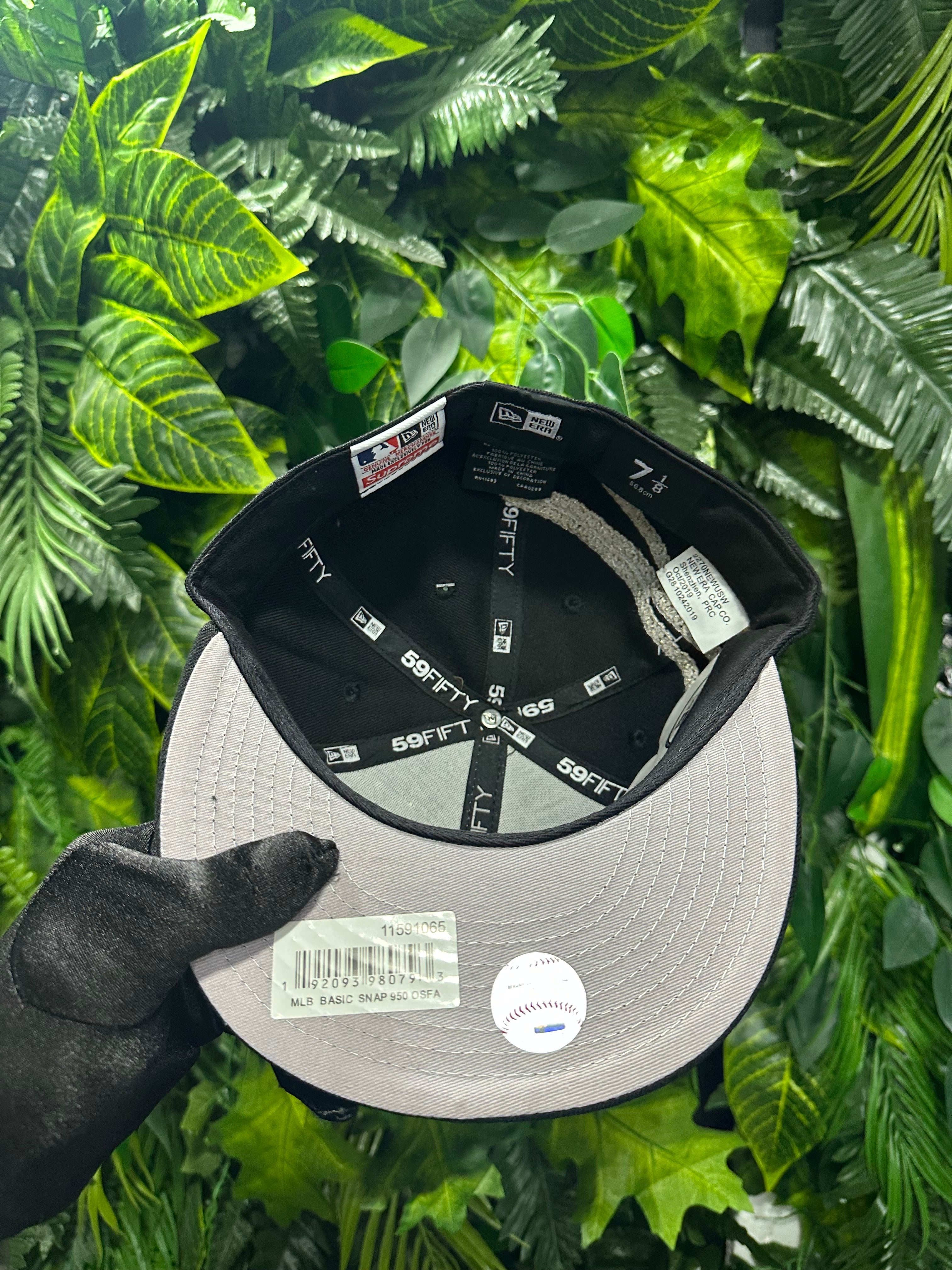 Cappello Supreme Jesus Black